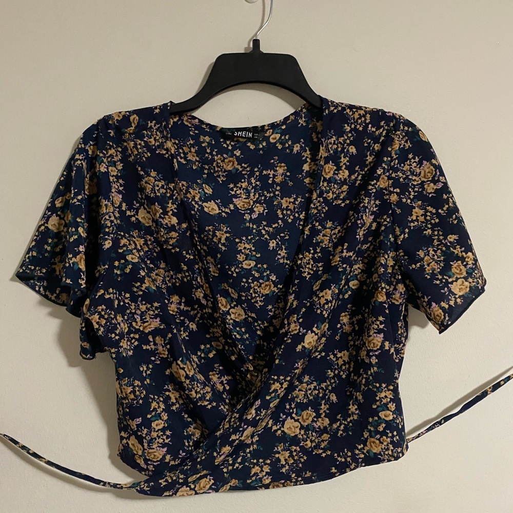Never been worn. Wrap cropped shirt